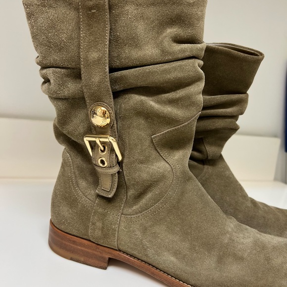 Louis Vuitton boots - Picture 1 of 7